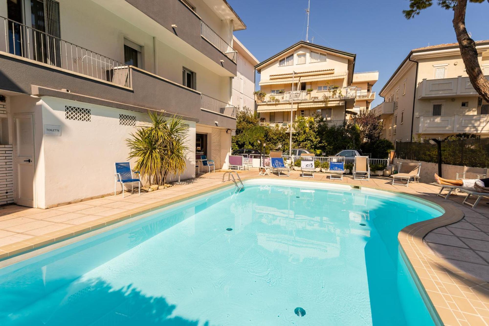 La Plata Hotel - Con Piscina Riccione Extérieur photo
